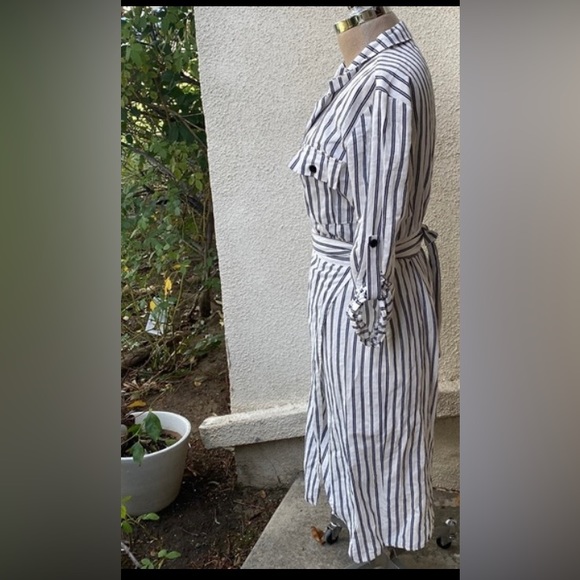 MAJORELLE 100% linen stunning blue and white Yuma striped wrap around dress - Picture 7 of 15